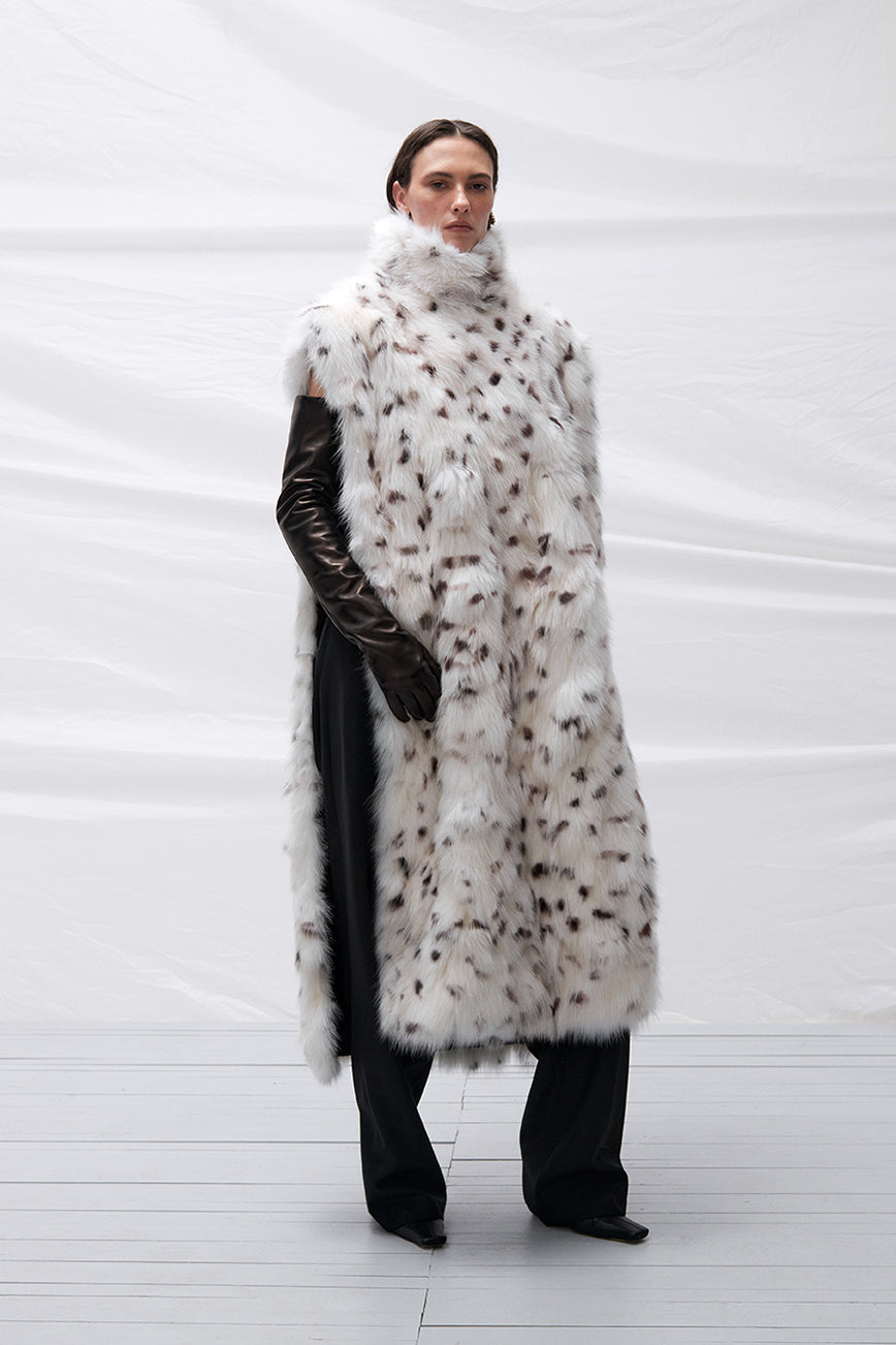 ДУБЛЯНКА З ОВЧИНИ THOM У ТЕМНО-КОРИЧНЕВОМУ