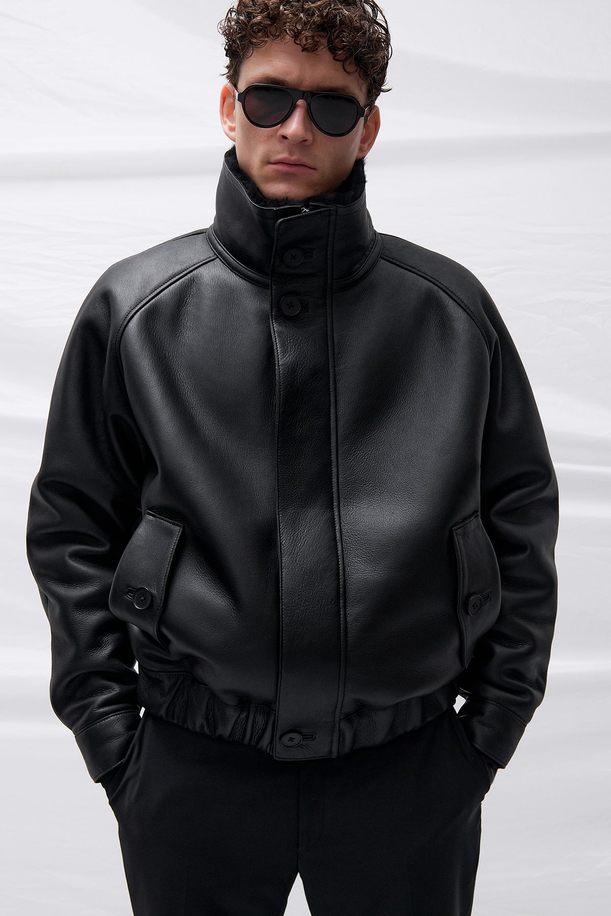 ДУБЛЯНКА З ОВЧИНИ THOM У ТЕМНО-КОРИЧНЕВОМУ