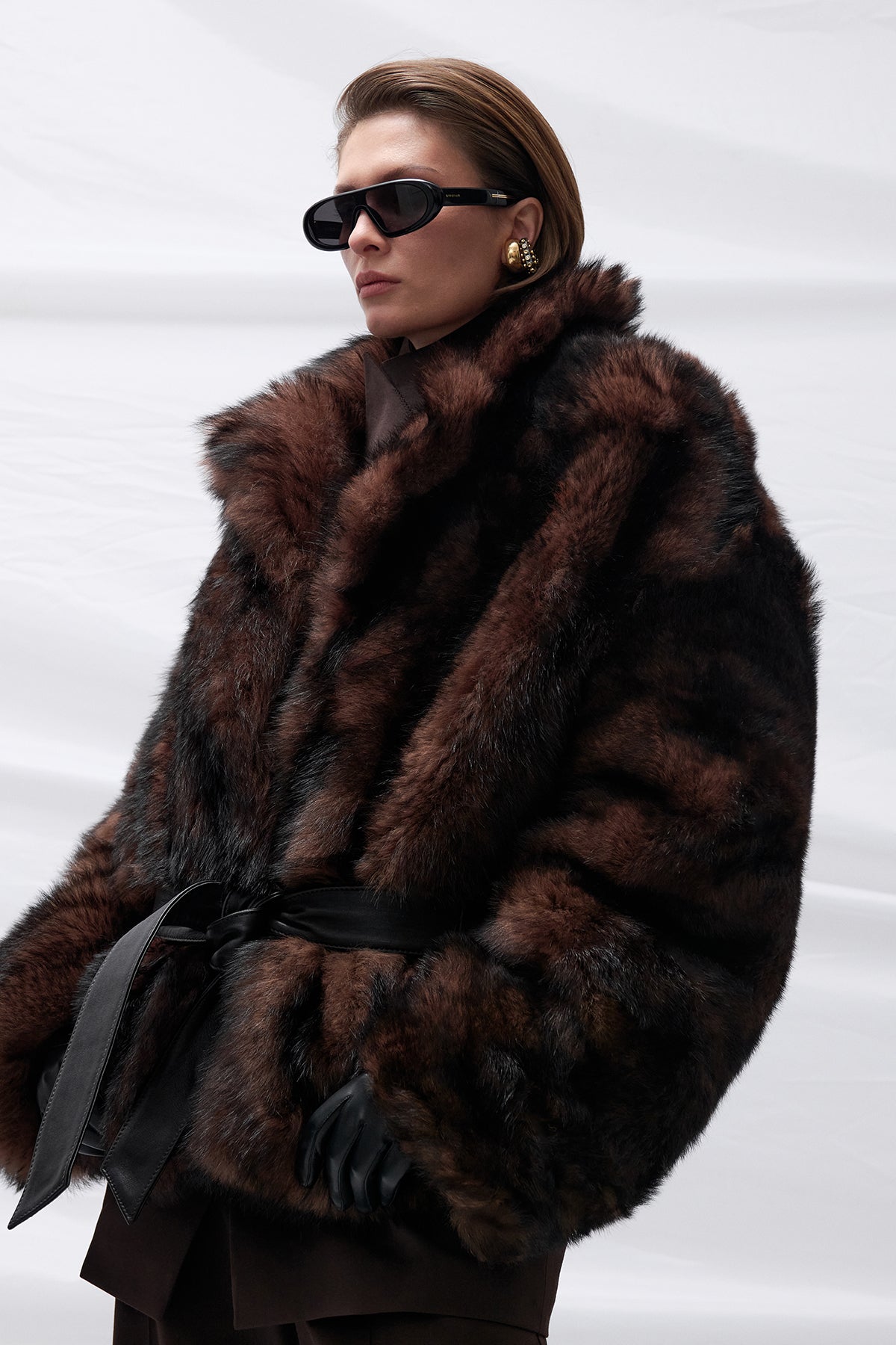 ДУБЛЯНКА З ОВЧИНИ THOM У ТЕМНО-КОРИЧНЕВОМУ