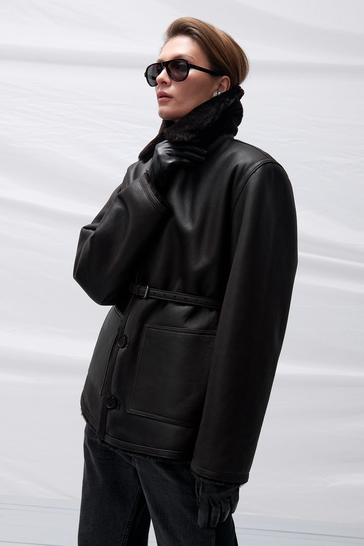 ДУБЛЯНКА З ОВЧИНИ THOM У ТЕМНО-КОРИЧНЕВОМУ