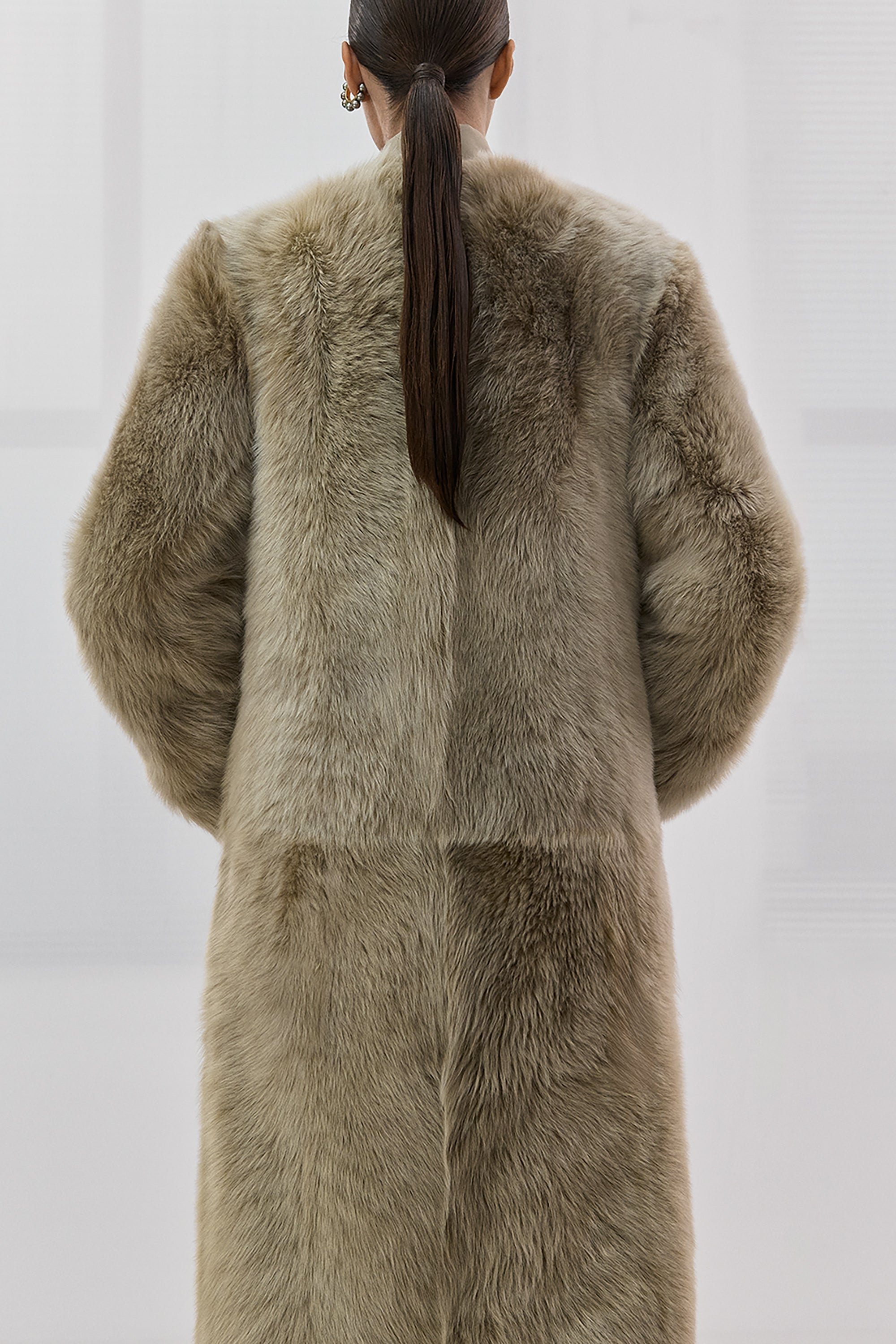 ШУБА РОУЕН ПЕРЛИННО-ОЛИВКОВА(FW26.21.9)