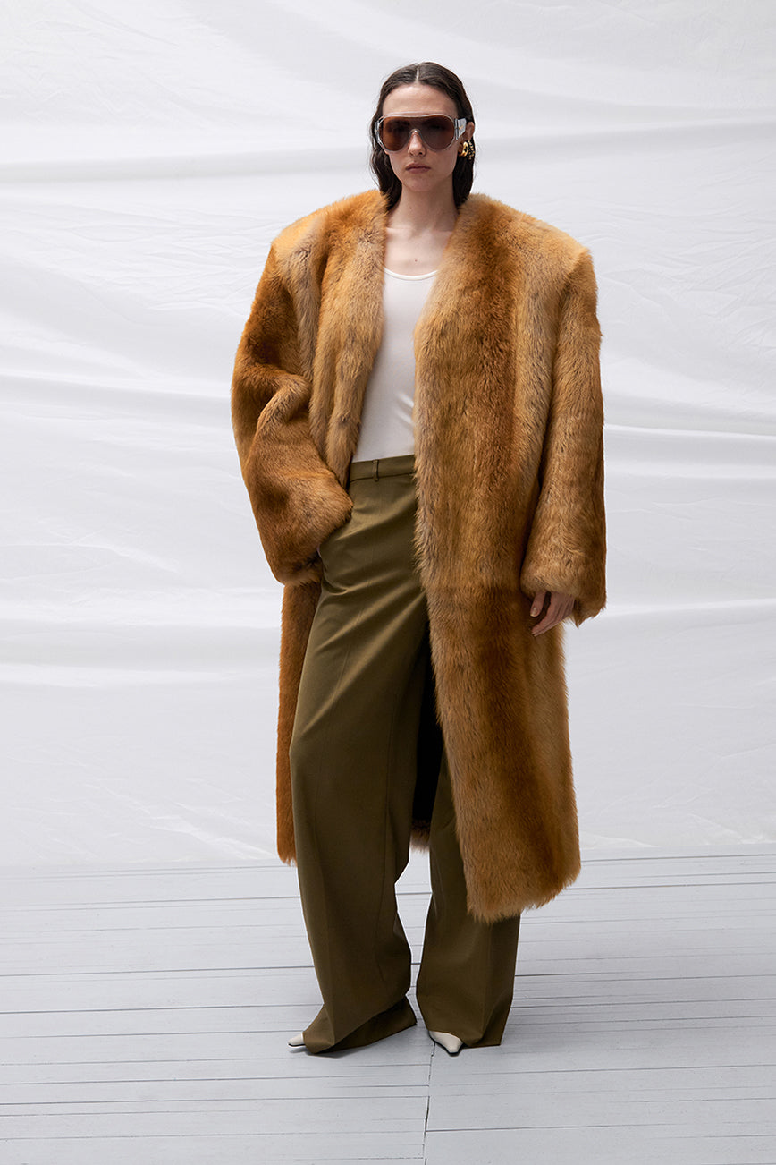 ДУБЛЯНКА З ОВЧИНИ THOM У ТЕМНО-КОРИЧНЕВОМУ